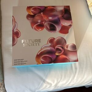 Future Society Skincare Set